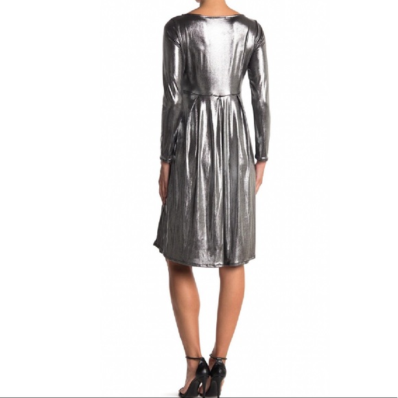 West Kei Metallic silver dress - Picture 2 of 2
